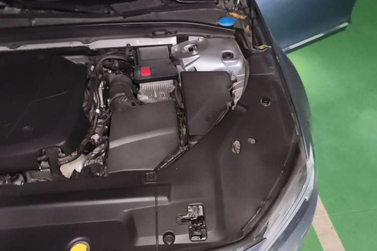 Used Volvo S90 2019 T5 Zhiyuan Edition Engine Bay Left