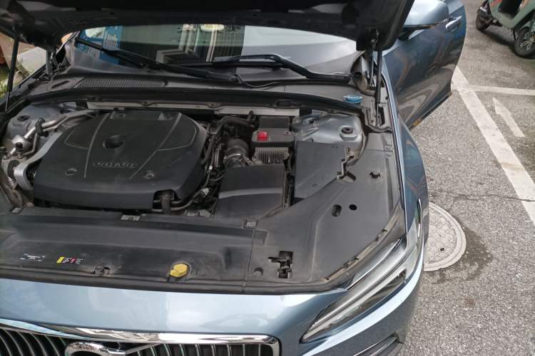 Used Volvo S90 2019 T5 Zhiyi Edition Engine Bay Left