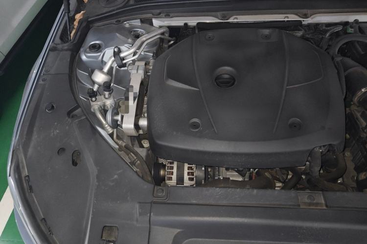 Used Volvo S90 2019 T5 Zhiyi Edition Engine Bay Right