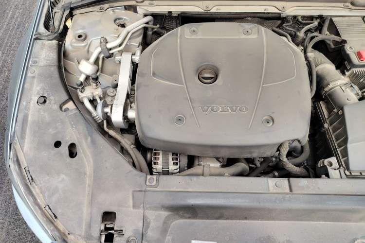 Used Volvo S90 2019 T5 Zhiyi Edition Engine Bay Right