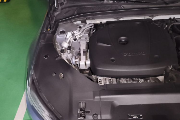 Used Volvo S90 2019 T5 Zhiyuan Edition Engine Bay Right