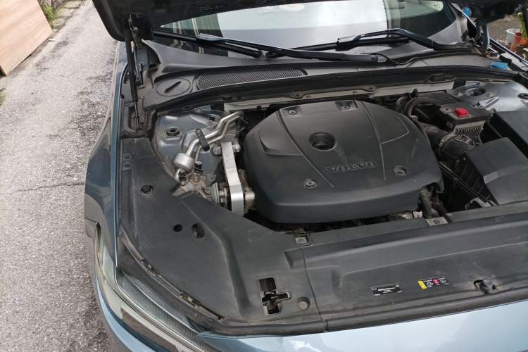 Used Volvo S90 2019 T5 Zhiyi Edition Engine Bay Right