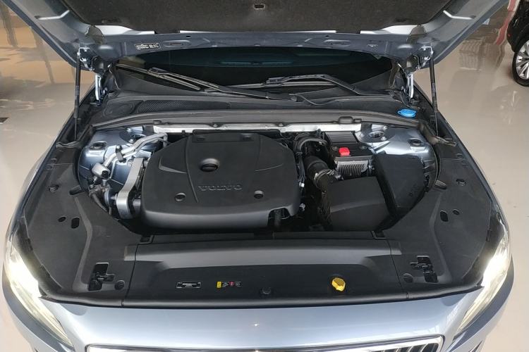 Used Volvo S90 2019 T4 Zhiyi Edition Engine Bay