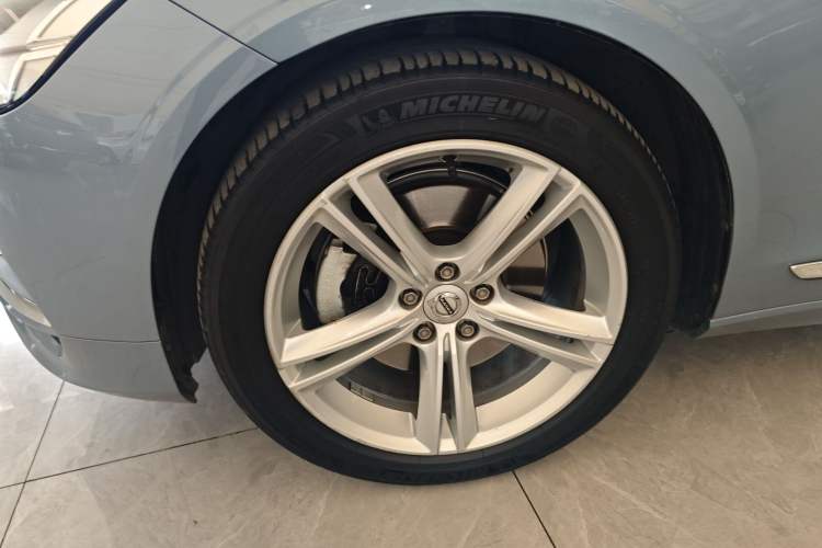 Used Volvo S90 2019 T4 Zhiyi Edition Exterior 4
