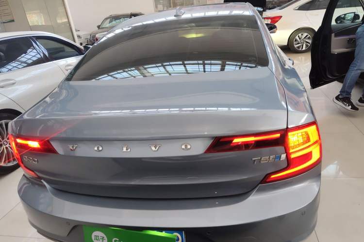 Used Volvo S90 2019 T4 Zhiyi Edition Exterior 4