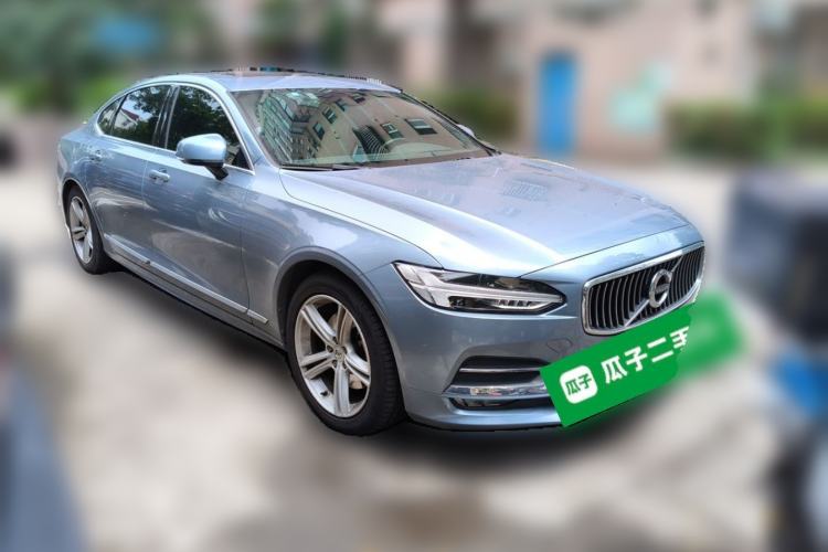 Used Volvo S90 2019 T5 Zhiyi Edition Front Right 45 Deg