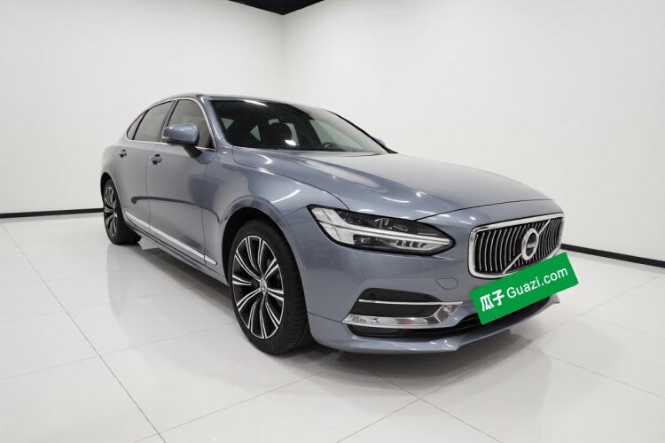Used Volvo S90 2019 T5 Zhiyi Edition Front Right 45 Deg