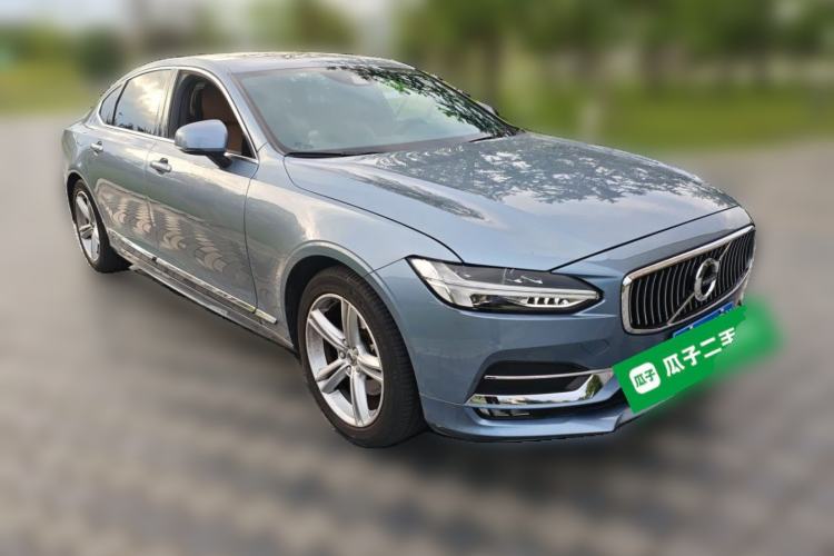 Used Volvo S90 2019 T5 Zhiyi Edition Front Right 45 Deg