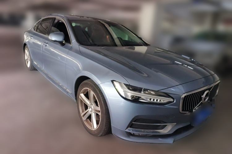 Used Volvo S90 2019 T5 Zhiyi Edition Front Right 45 Deg