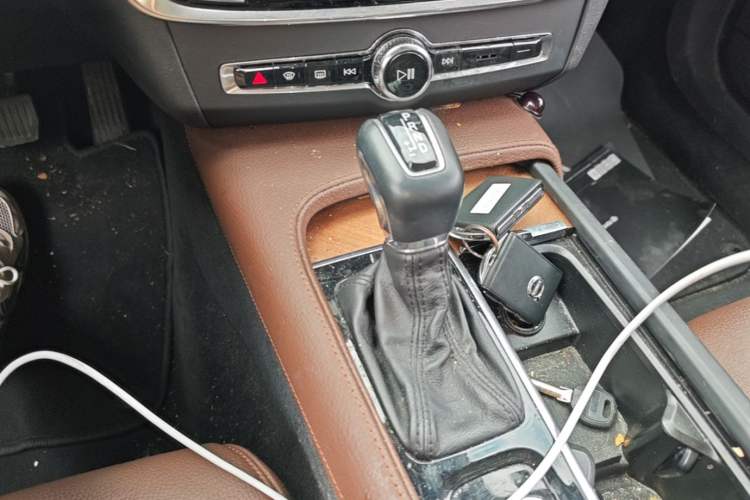 Used Volvo S90 2019 T5 Zhiyi Edition Gear Lever