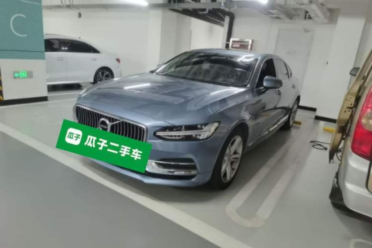 Used Volvo S90 2019 T4 Zhiyi Edition Guazi used car, China used car export, Used car for sale, Used cars, Cheapest cars for sale