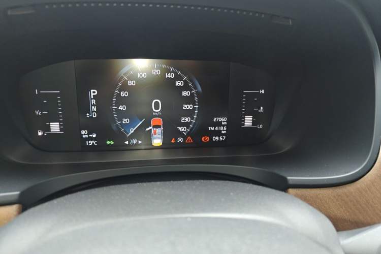 Used Volvo S90 2019 T5 Zhiyi Edition Odometer Close Up