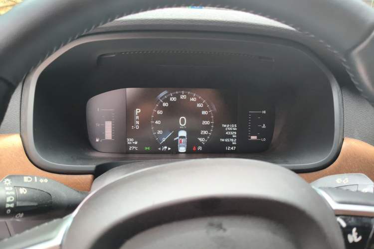 Used Volvo S90 2019 T5 Zhiyi Edition Odometer Close Up