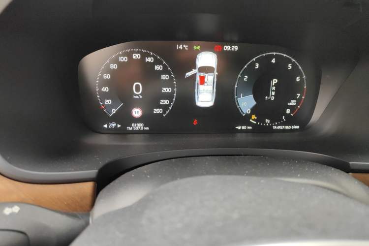 Used Volvo S90 2019 T5 Zhiyuan Edition Odometer Close Up