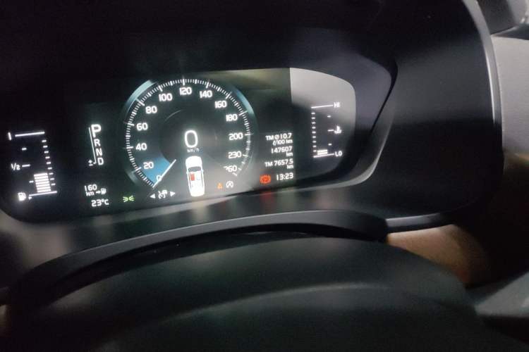 Used Volvo S90 2019 T5 Zhiyi Edition Odometer Close Up