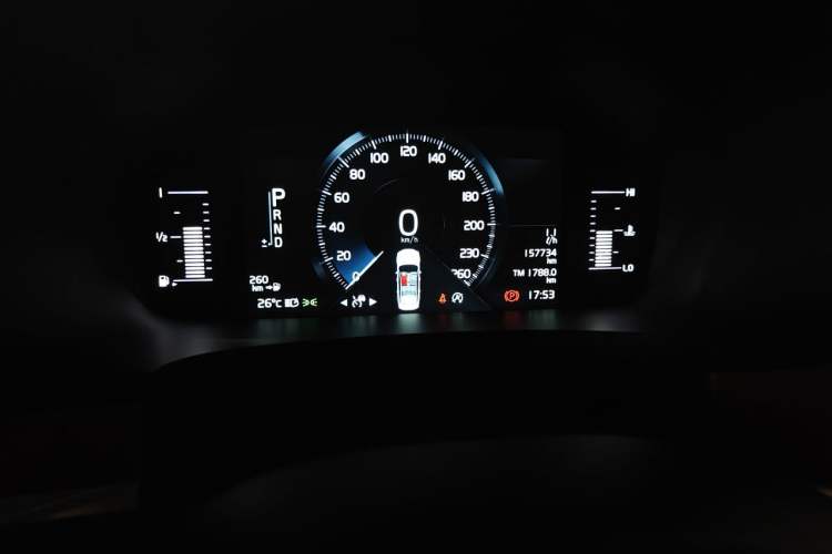 Used Volvo S90 2019 T5 Zhiyi Edition Odometer Close Up