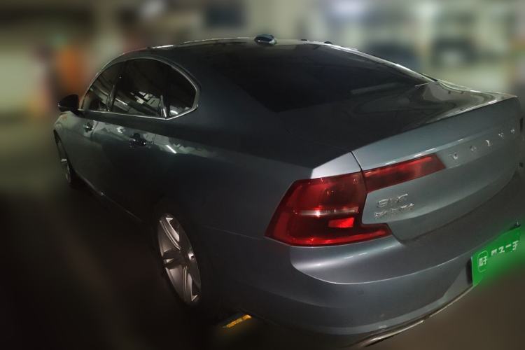 Used Volvo S90 2019 T5 Zhiyi Edition Rear Left 45 Deg