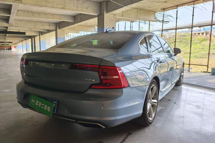 Used Volvo S90 2019 T5 Zhiyi Edition Rear Right 45 Deg