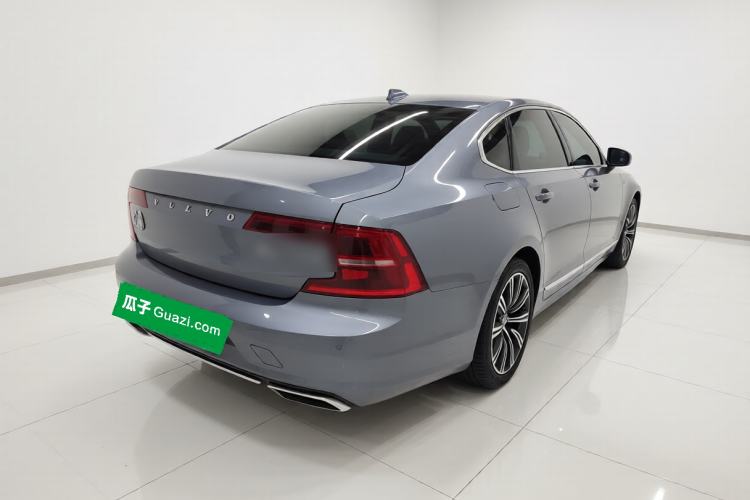 Used Volvo S90 2019 T5 Zhiyi Edition Rear Right 45 Deg