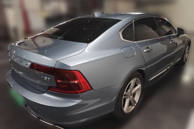 Used Volvo S90 2019 T5 Zhiyi Edition Rear Right 45 Deg