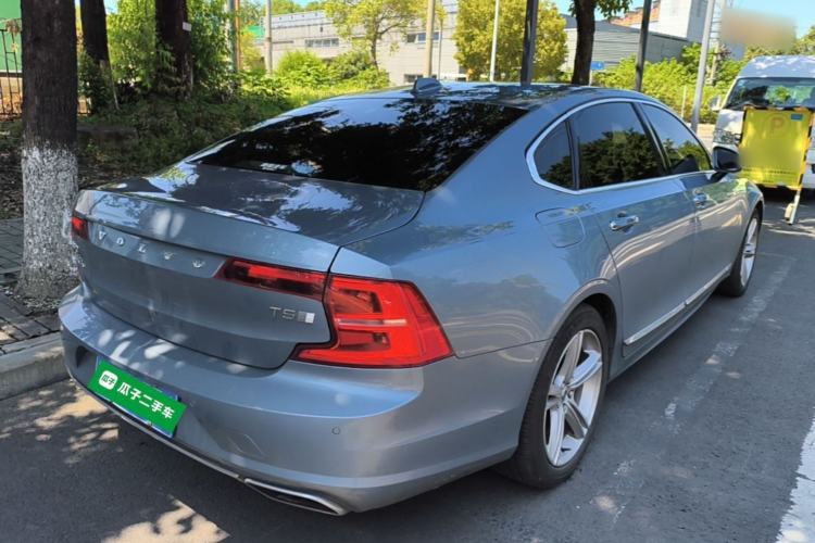 Used Volvo S90 2019 T5 Zhiyi Edition Rear Right 45 Deg