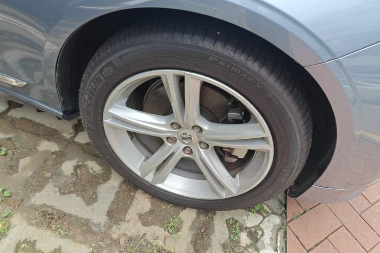 Used Volvo S90 2019 T5 Zhiyi Edition Right Front Wheel Hub