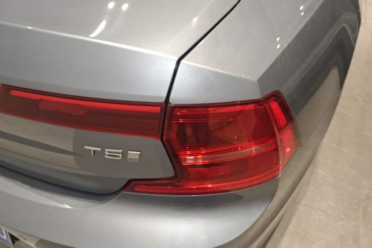 Used Volvo S90 2019 T5 Zhiyi Edition Right Rear Taillight