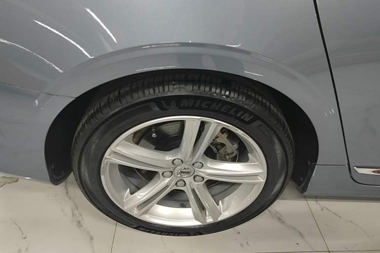 Used Volvo S90 2019 T5 Zhiyi Edition Right Rear Wheel Hub