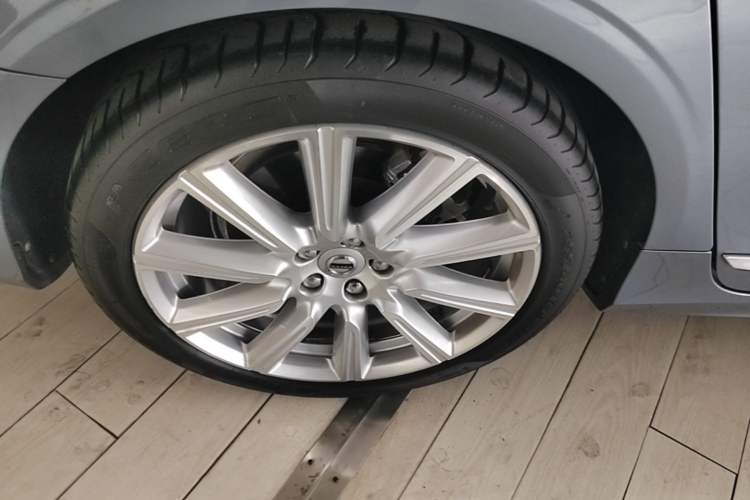 Used Volvo S90 2019 T5 Zhiya Edition Right Rear Wheel Hub