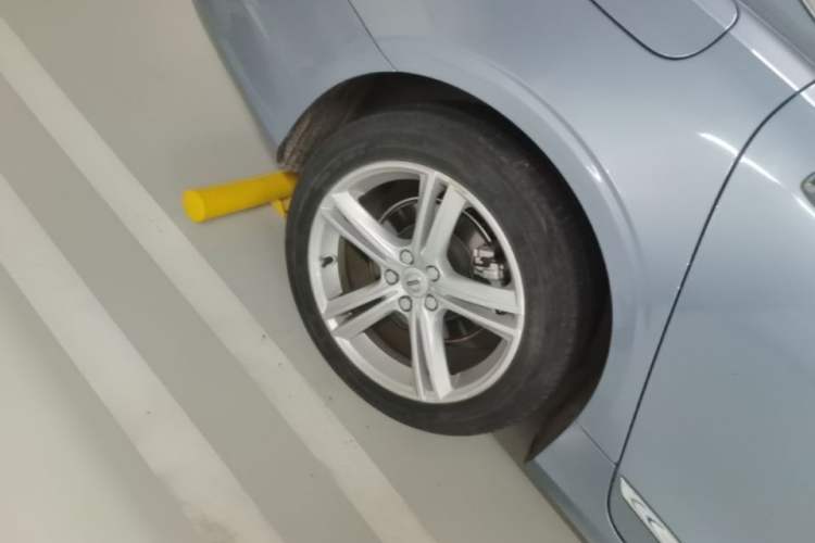 Used Volvo S90 2019 T4 Zhiyi Edition Right Rear Wheel Hub