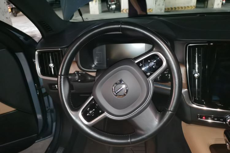 Used Volvo S90 2019 T5 Zhiyi Edition Steering Wheel