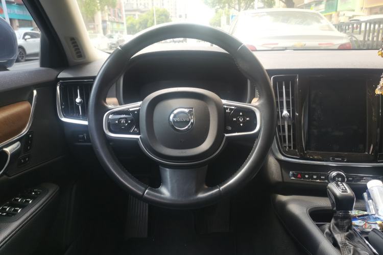 Used Volvo S90 2019 T5 Zhiyi Edition Steering Wheel