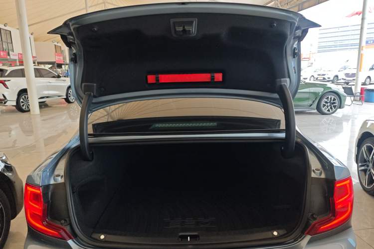 Used Volvo S90 2019 T4 Zhiyi Edition Trunk