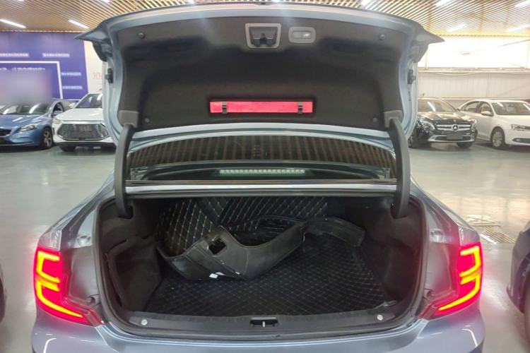 Used Volvo S90 2019 T5 Zhiyi Edition Trunk