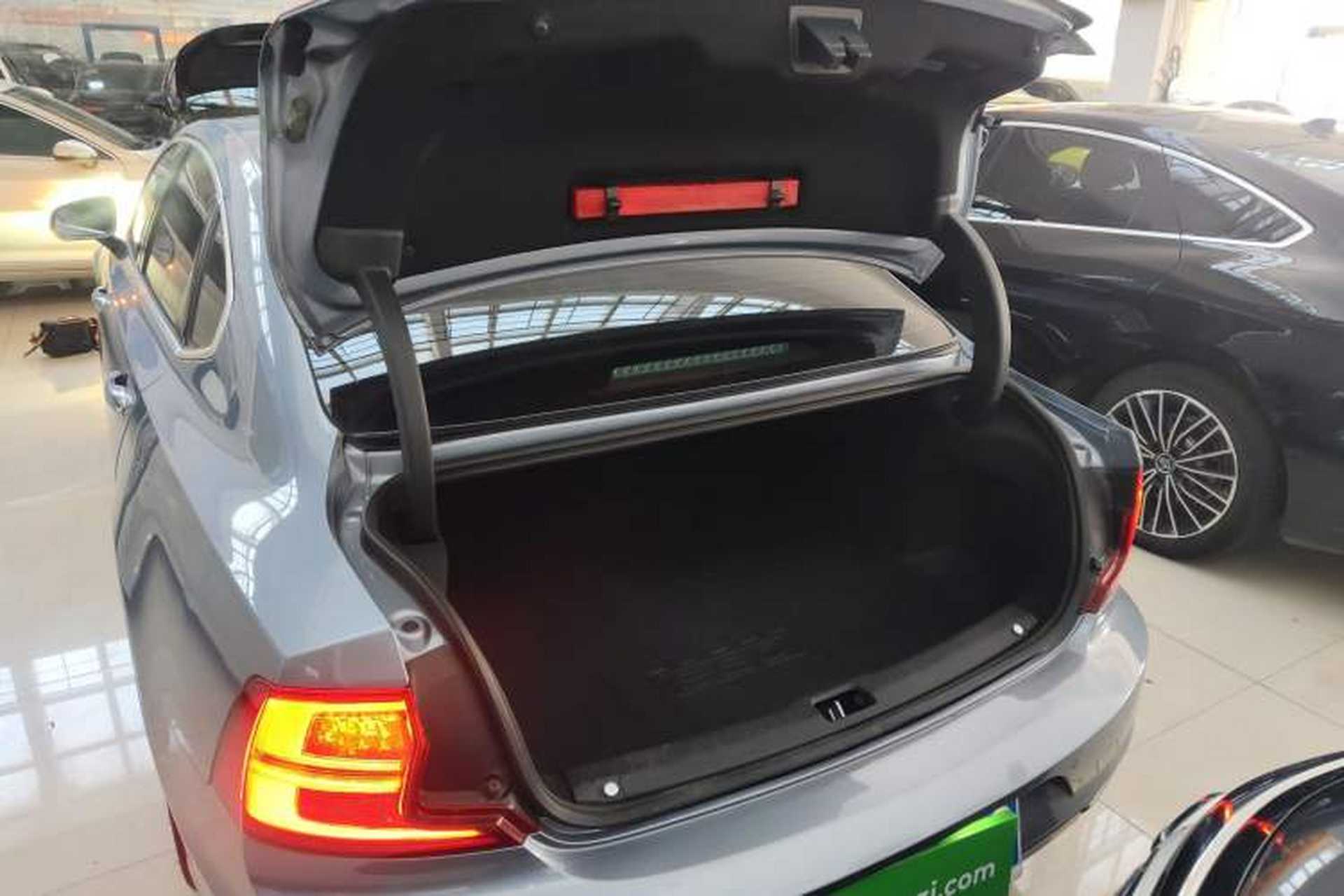 Used Volvo S90 2019 T4 Zhiyi Edition Trunk