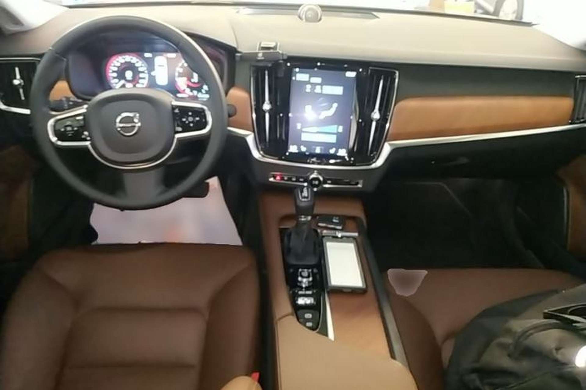 Used Volvo S90 2019 T5 Zhiyi Edition Center Console