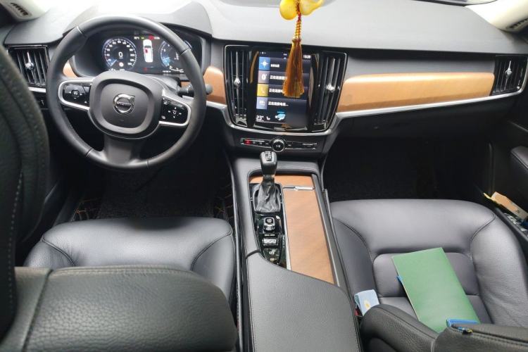 Used Volvo S90 2019 T5 Zhiyuan Edition Center Console