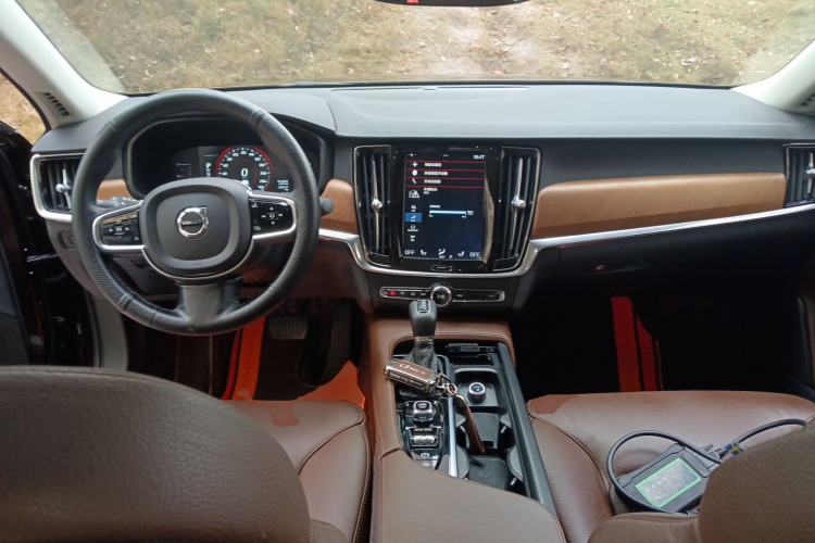 Used Volvo S90 2019 T5 Zhiyi Edition Center Console