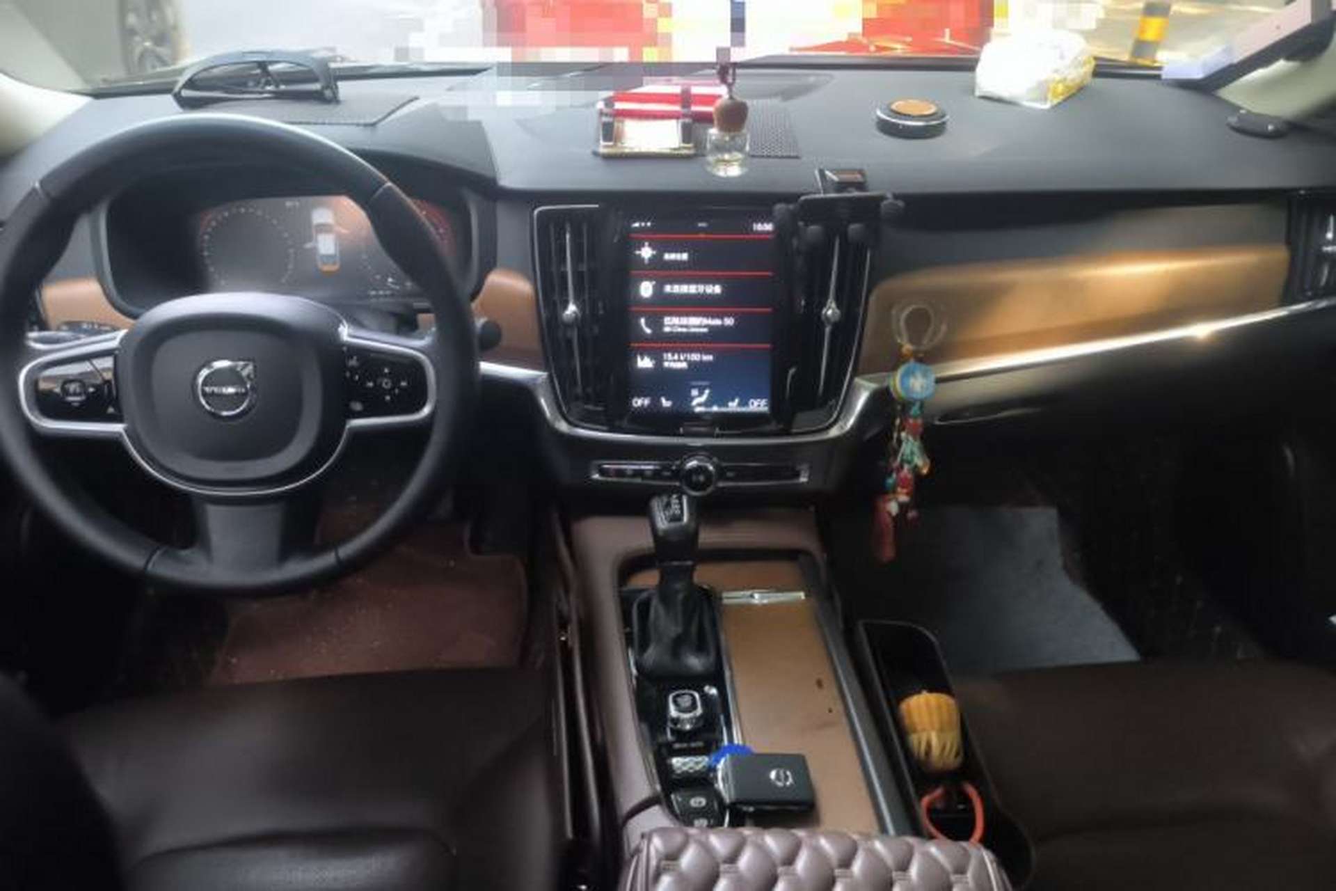 Used Volvo S90 2019 T5 Zhiyuan Edition Center Console