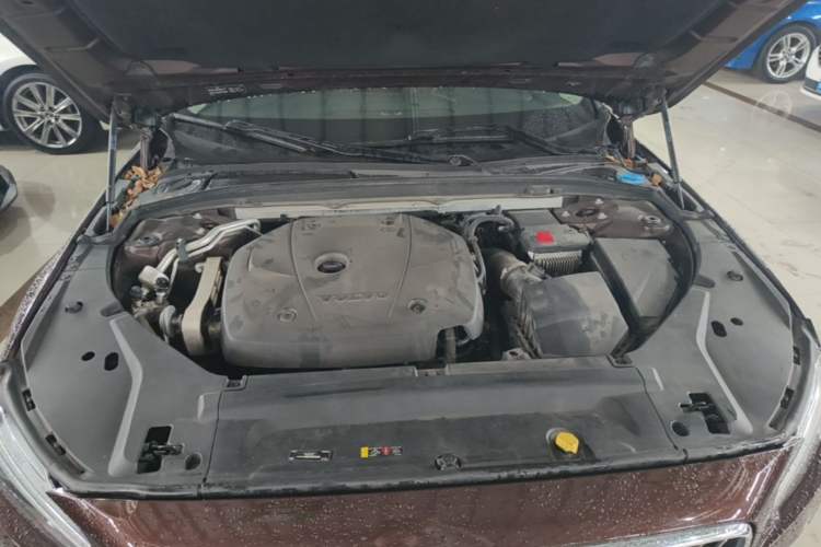 Used Volvo S90 2019 T5 Zhiyi Edition Engine Bay