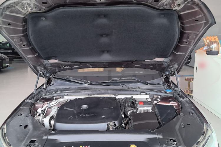 Used Volvo S90 2019 T5 Zhiyi Edition Engine Bay