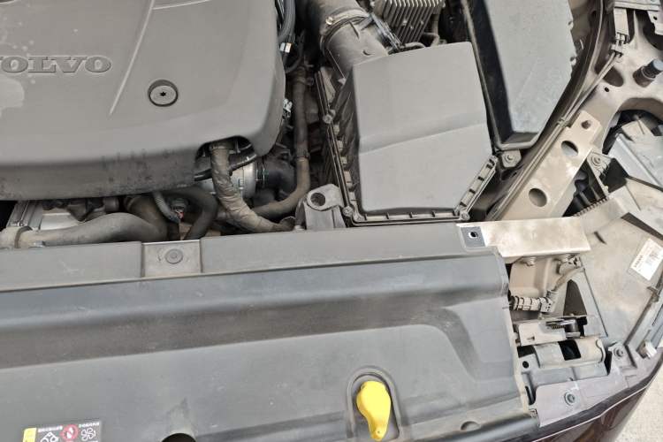 Used Volvo S90 2019 T4 Zhiyi Edition Engine Bay Left