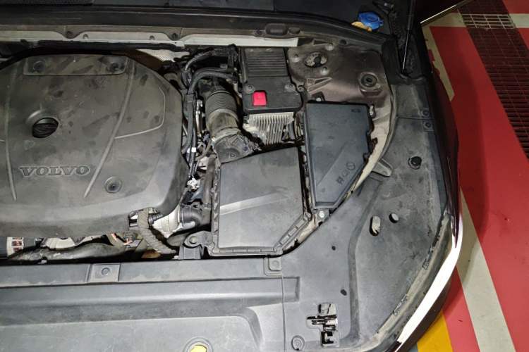 Used Volvo S90 2019 T5 Zhiyi Edition Engine Bay Left