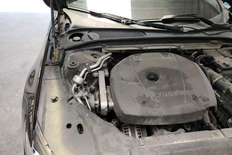 Used Volvo S90 2019 T5 Zhiyi Edition Engine Bay Right