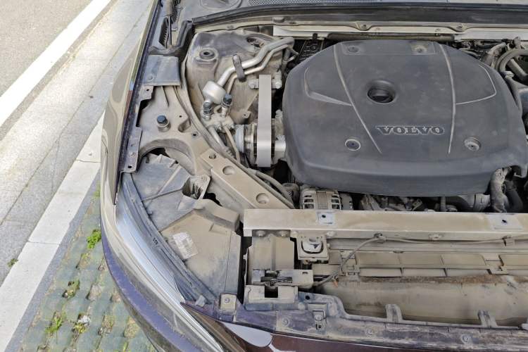 Used Volvo S90 2019 T4 Zhiyi Edition Engine Bay Right