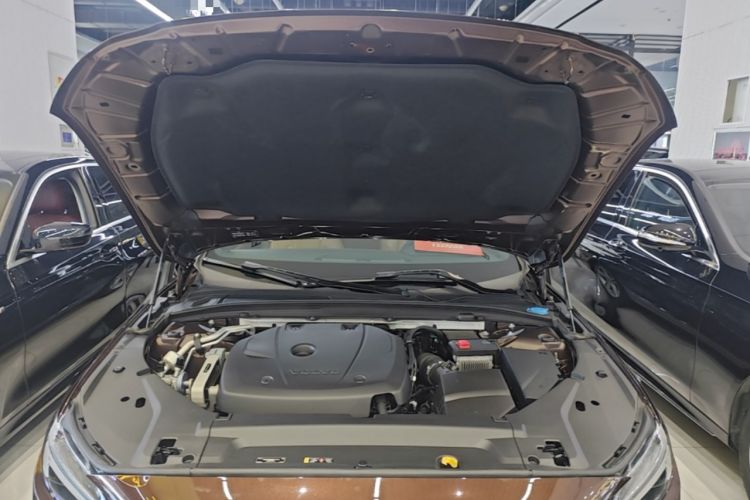 Used Volvo S90 2019 T5 Zhiyi Edition Engine Bay