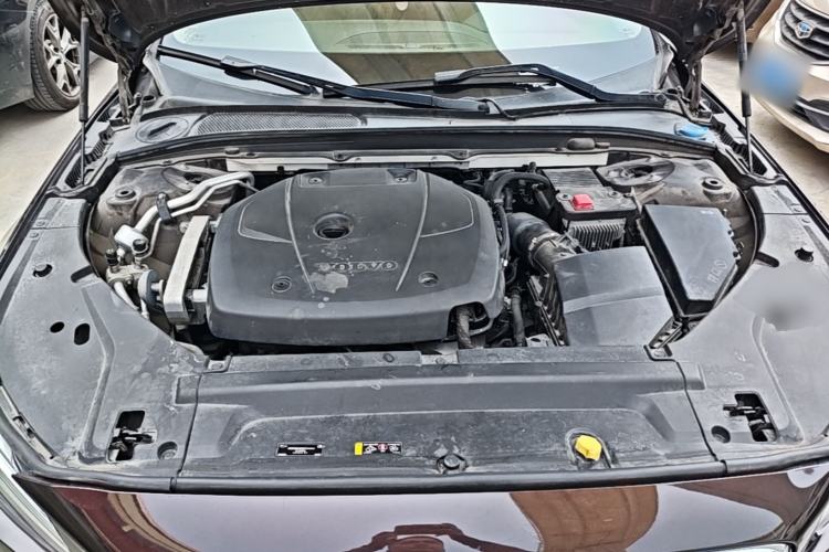 Used Volvo S90 2019 T4 Zhiyi Edition Engine Bay
