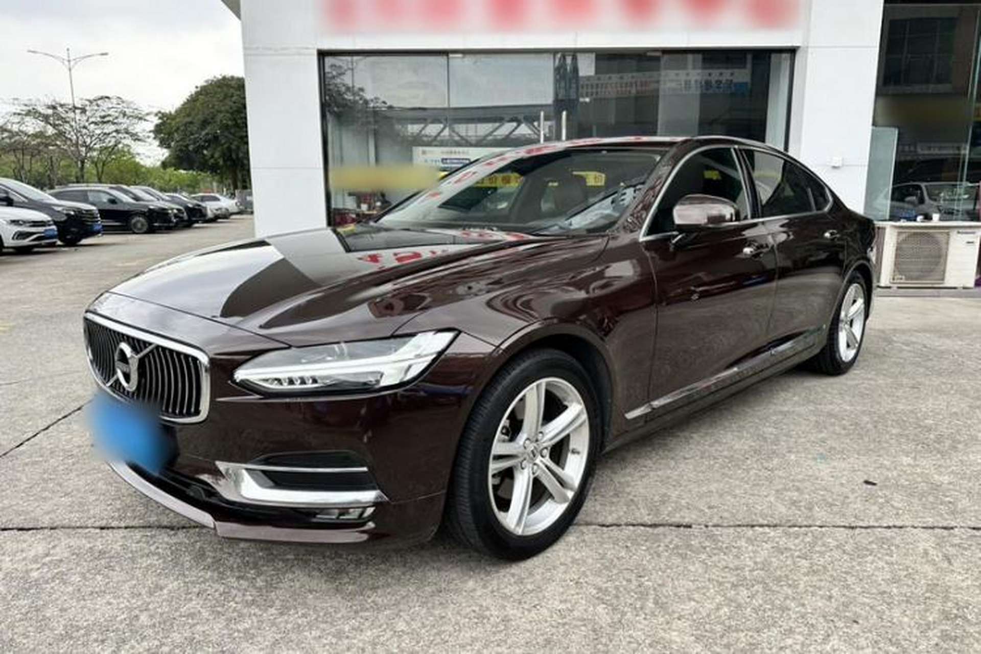 Used Volvo S90 2019 T5 Zhiyi Edition Front Left 45 Deg