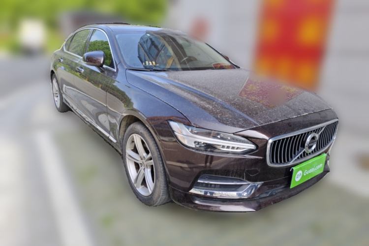 Used Volvo S90 2019 T4 Zhiyi Edition Front Right 45 Deg