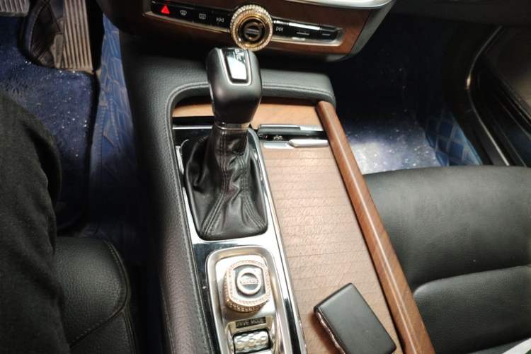 Used Volvo S90 2019 T5 Zhiyi Edition Gear Lever